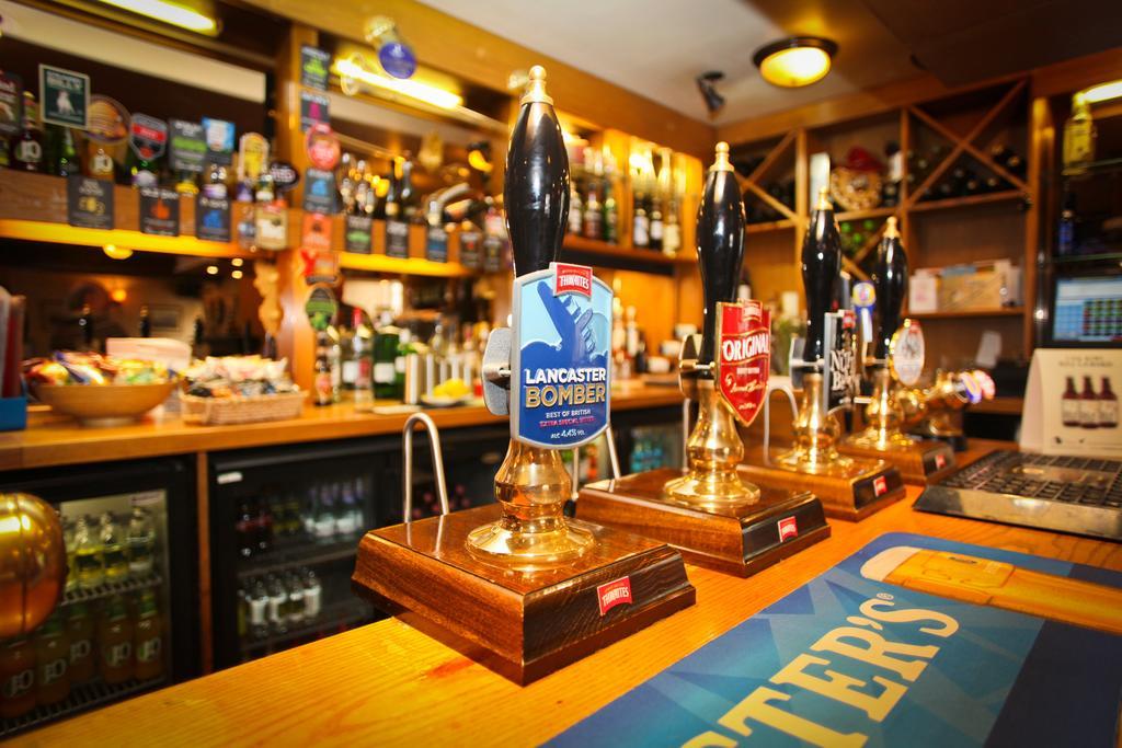 The Howard Arms Brampton  Buitenkant foto